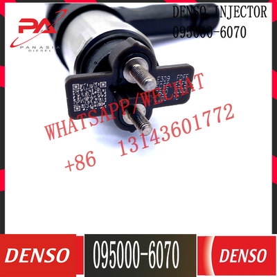 095000-6070 Wtryskiwacz paliwa DENSO Diesel Common Rail 095000-6070 6251-11-3100 Dla Komatsu PC400-8 PC450-8 SAA6D125
